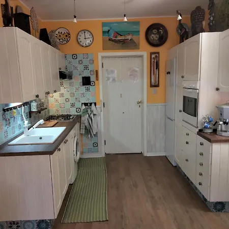 Apartment Dreizimmerwohnung In Einer Residenz Agnone Bagni