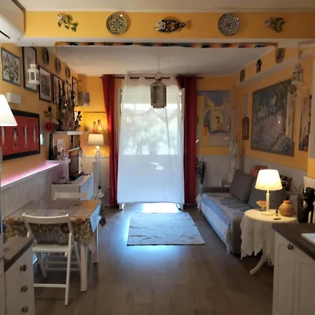 Dreizimmerwohnung In Einer Residenz Apartment *